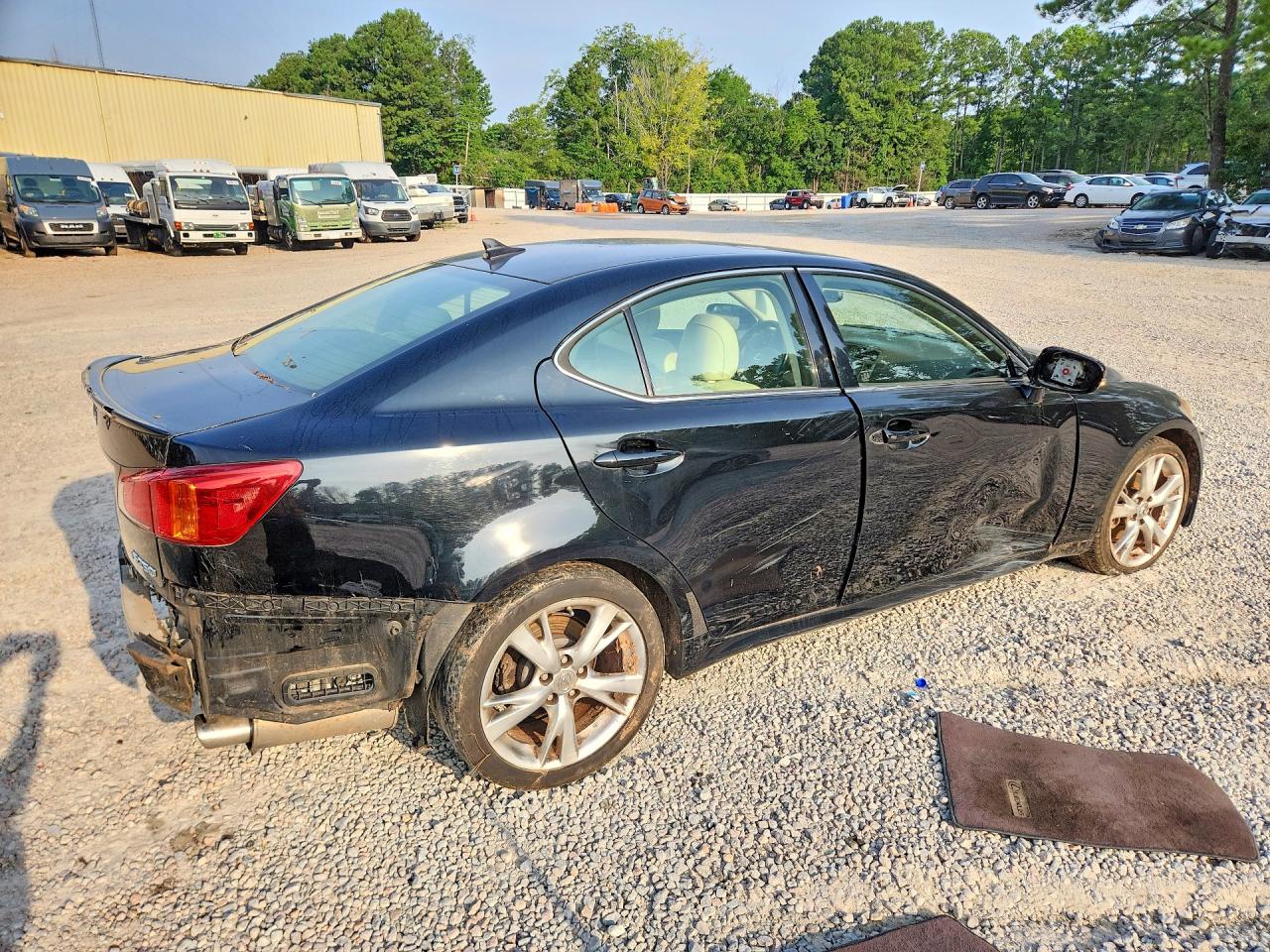 JTHBF5C26A5116677 · 2010 LEXUS IS 250 · 3/13