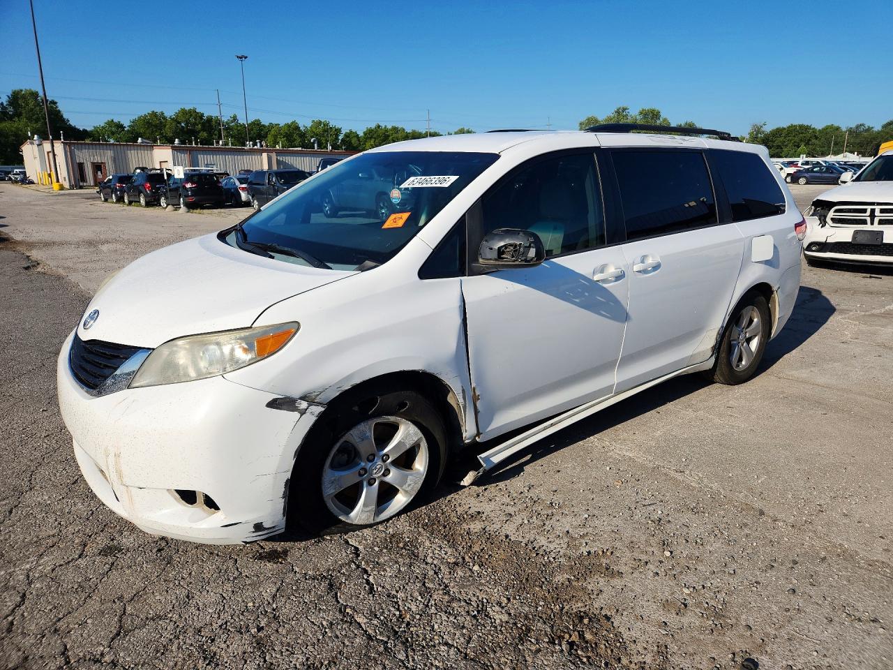 5TDKK3DC6DS399640 · 2013 TOYOTA SIENNA