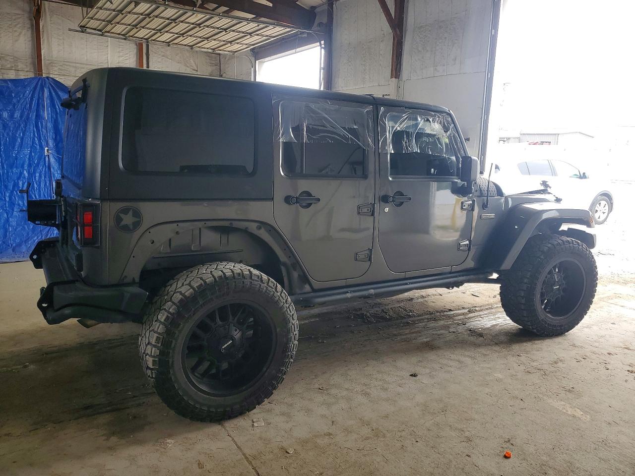 1C4BJWDG7JL847162 · 2018 JEEP WRANGLER UNLIMITED · 3/13
