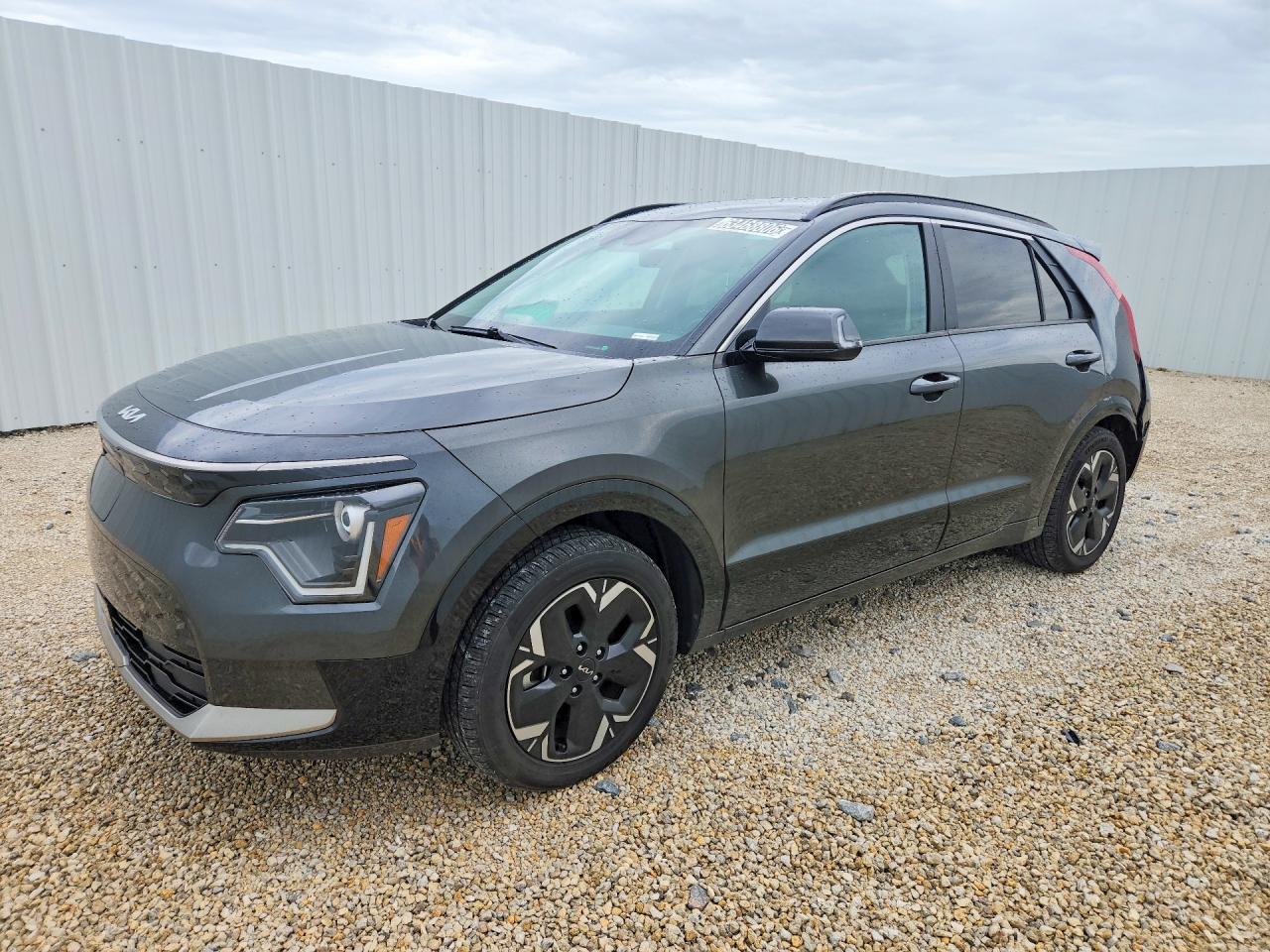 KNDCR3L1XR5094476 · 2024 KIA NIRO