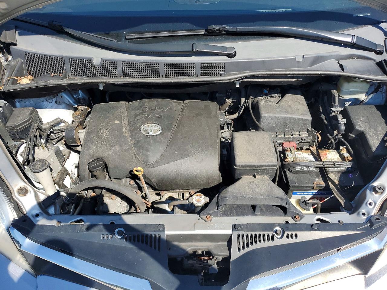 5TDKZ3DC2JS932039 · 2018 TOYOTA SIENNA · 12/13