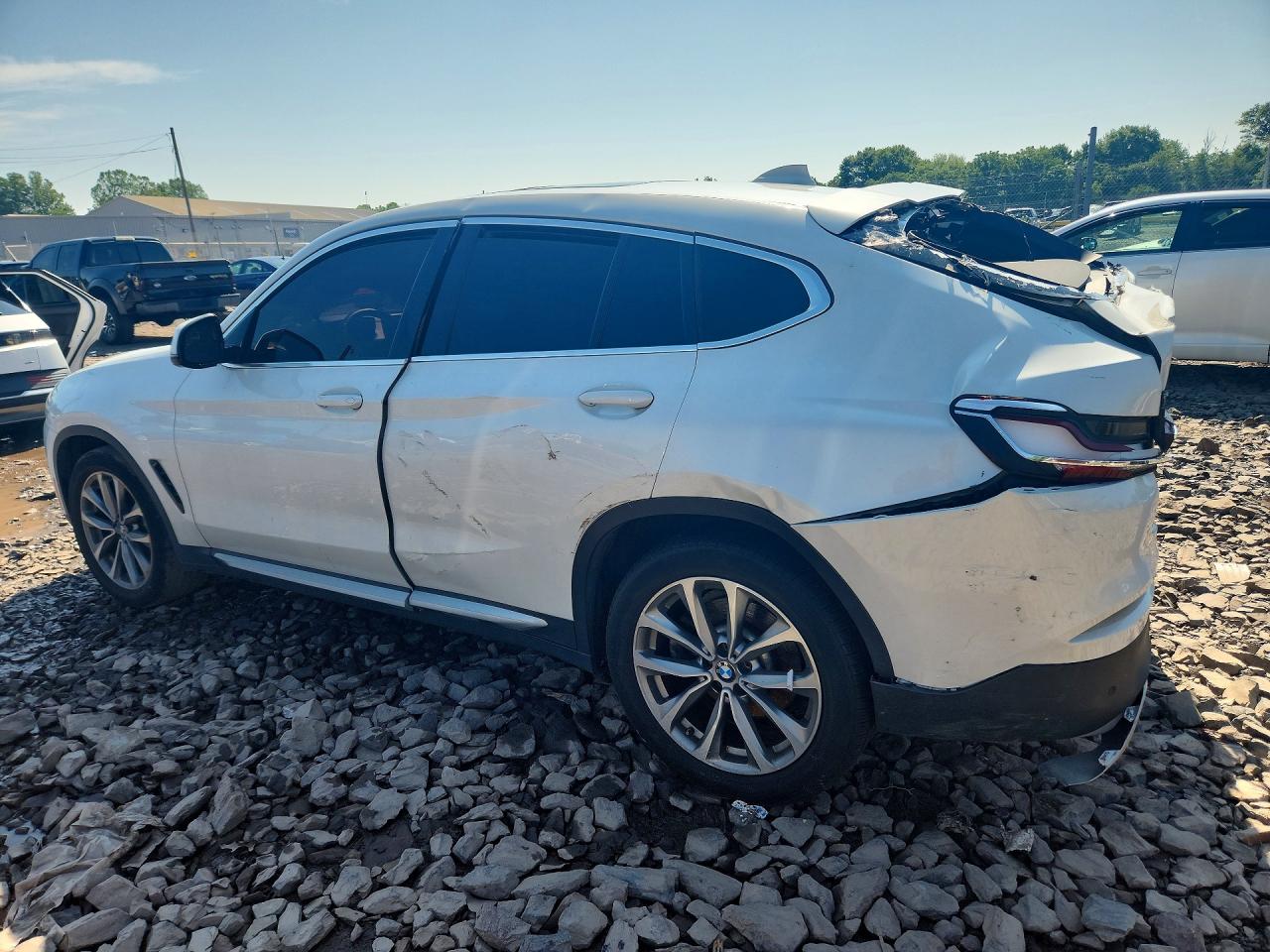 5UXUJ3C53KLG53660 · 2019 BMW X4 · 2/12