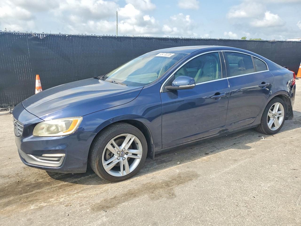 YV140MFK7F2355272 · 2015 VOLVO S60