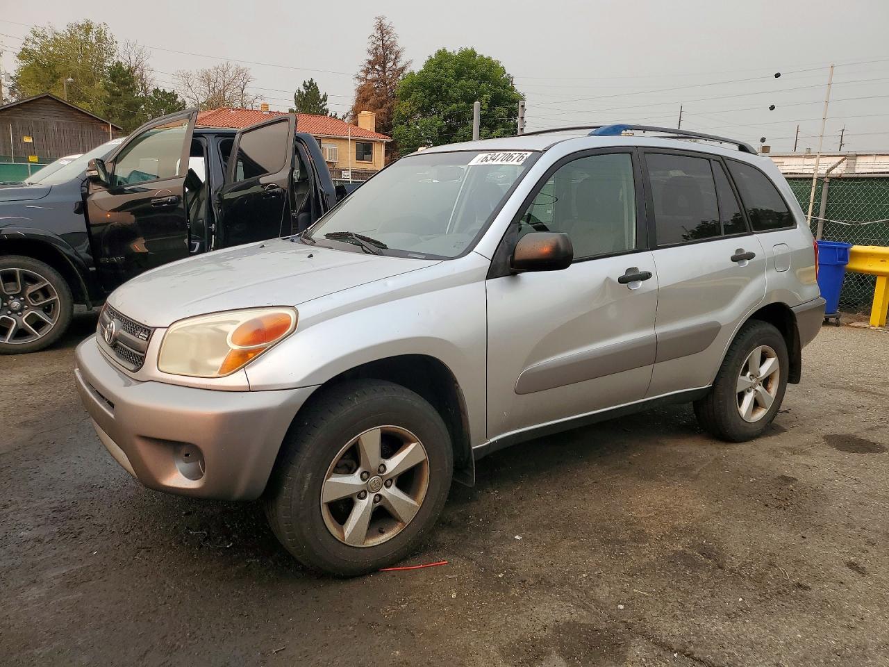 JTEHD20V456026177 · 2005 TOYOTA RAV4