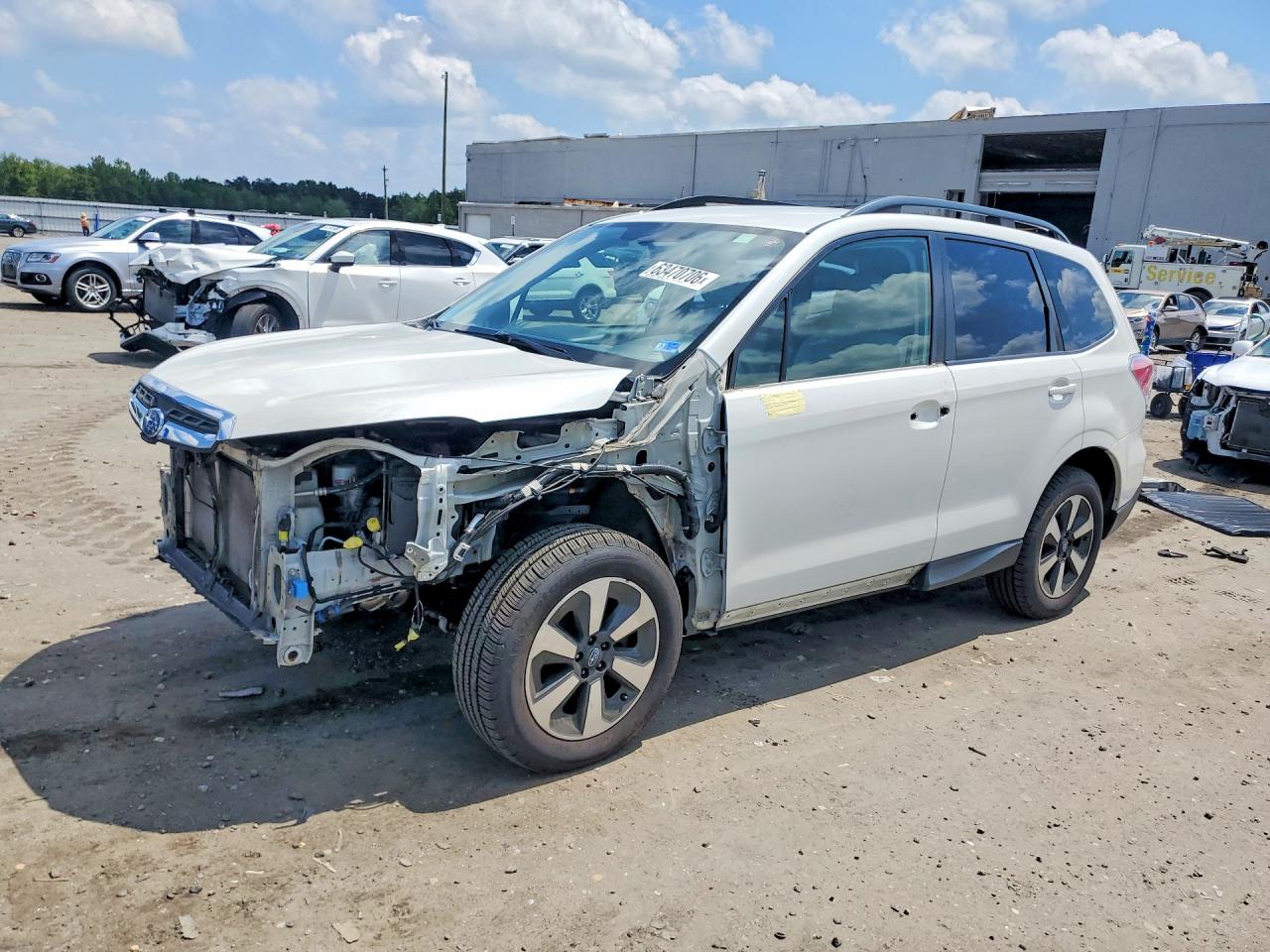 JF2SJABC2JH417174 · 2018 SUBARU FORESTER