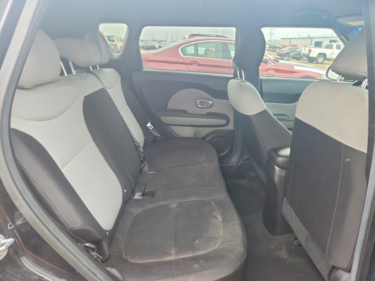 KNDJN2A25F7157525 · 2015 KIA SOUL · 10/13