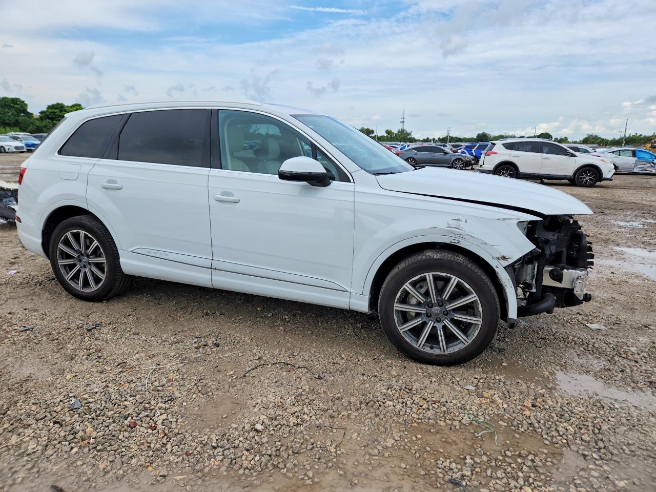 WA1LHAF78KD024441 · 2019 AUDI Q7 · 4/14