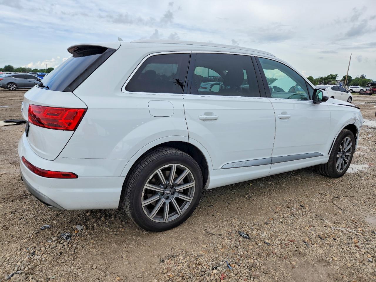 WA1LHAF78KD024441 · 2019 AUDI Q7 · 3/14