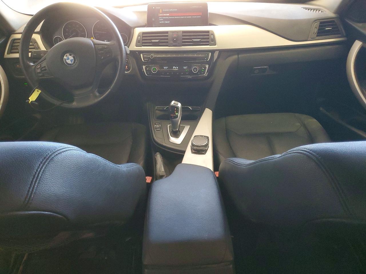 WBA8A3C53JA494758 · 2018 BMW 320 · 8/12