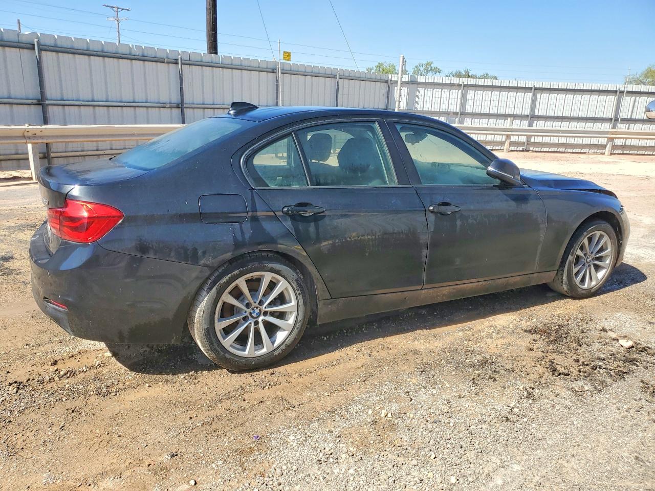WBA8A3C53JA494758 · 2018 BMW 320 · 3/12