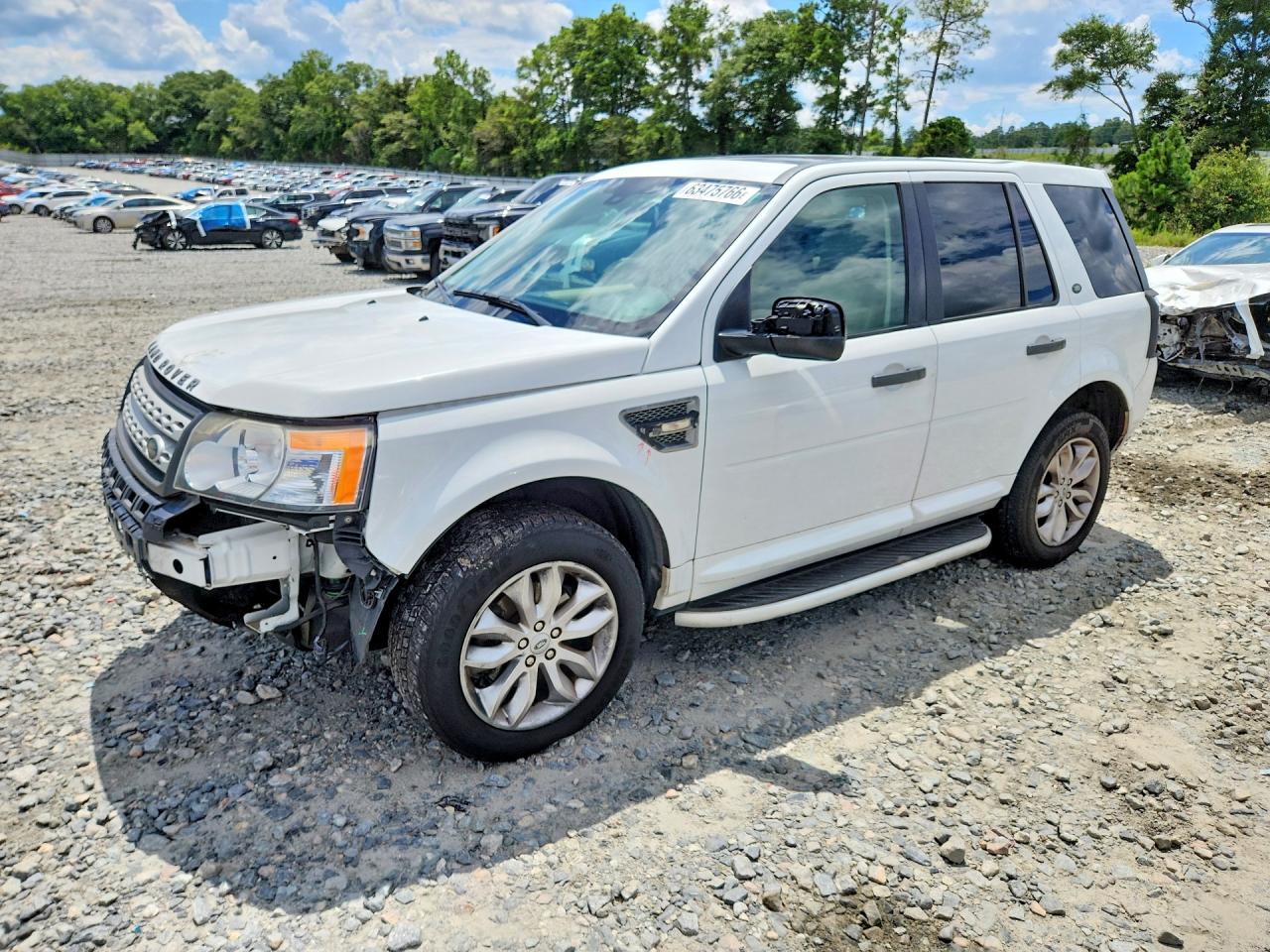 SALFR2BN0BH238240 · 2011 LAND ROVER LR2