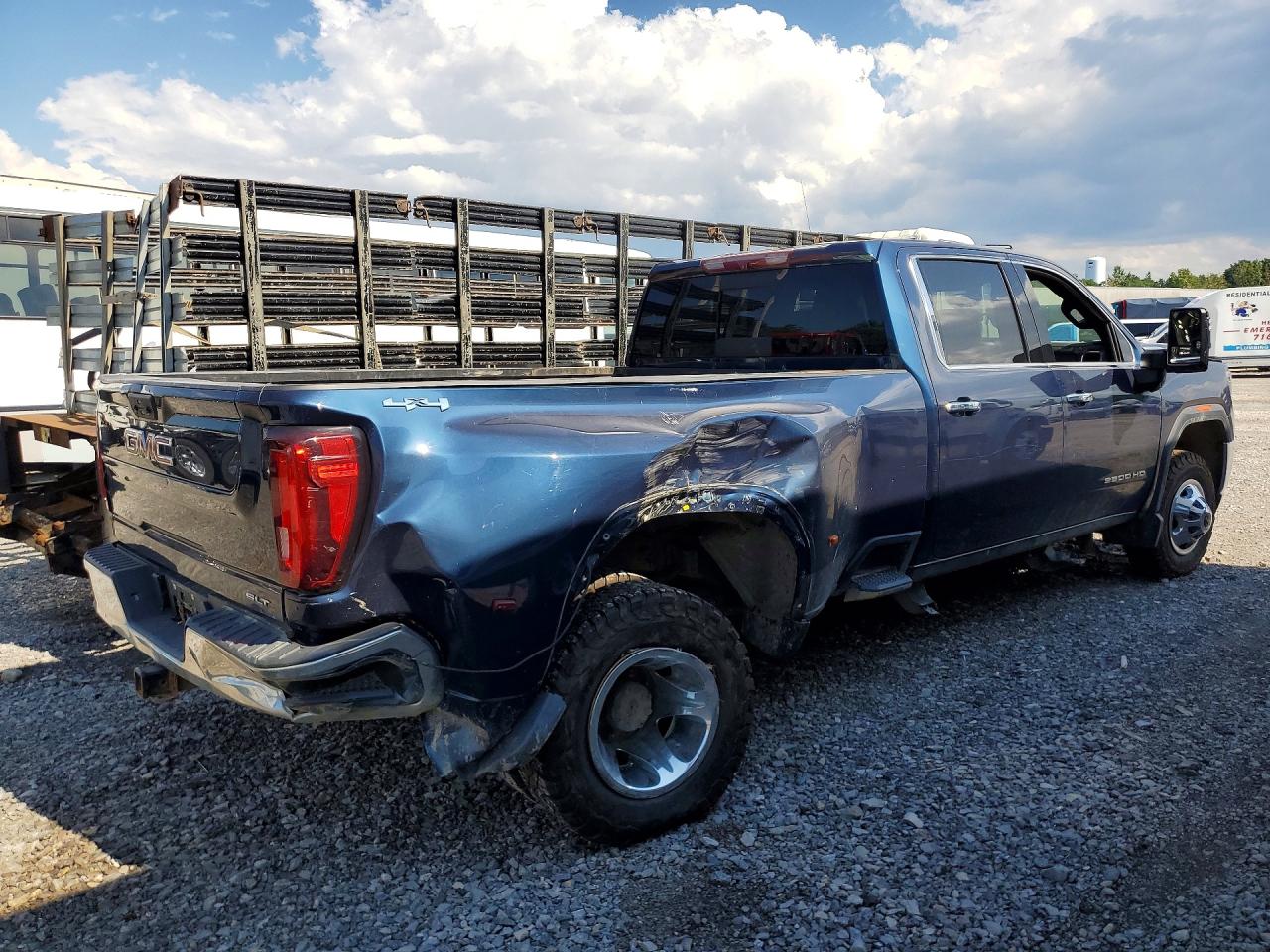1GT49UEY3NF190488 · 2022 GMC SIERRA · 3/12