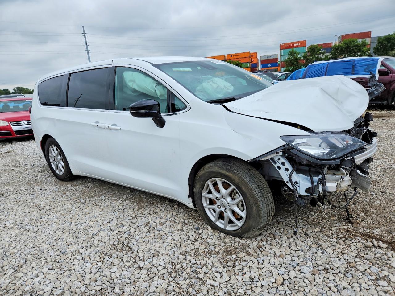 2C4RC1CG0SR500374 · 2025 CHRYSLER VOYAGER · 4/13