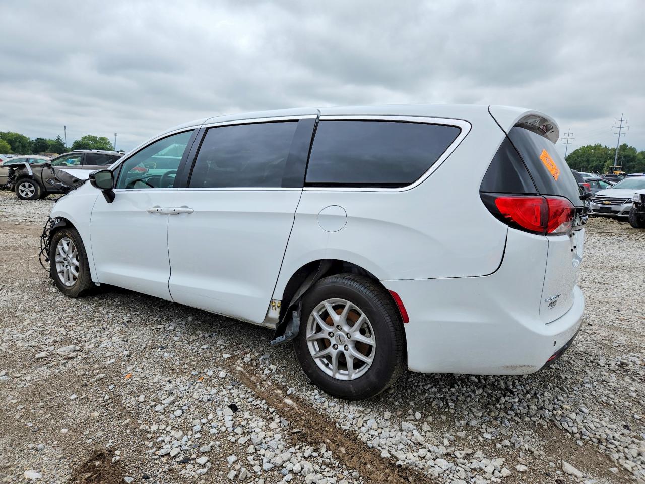 2C4RC1CG0SR500374 · 2025 CHRYSLER VOYAGER · 2/13