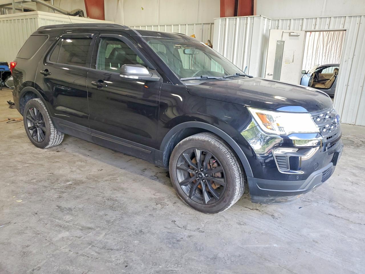 1FM5K8D89JGB01945 · 2018 FORD EXPLORER · 4/13