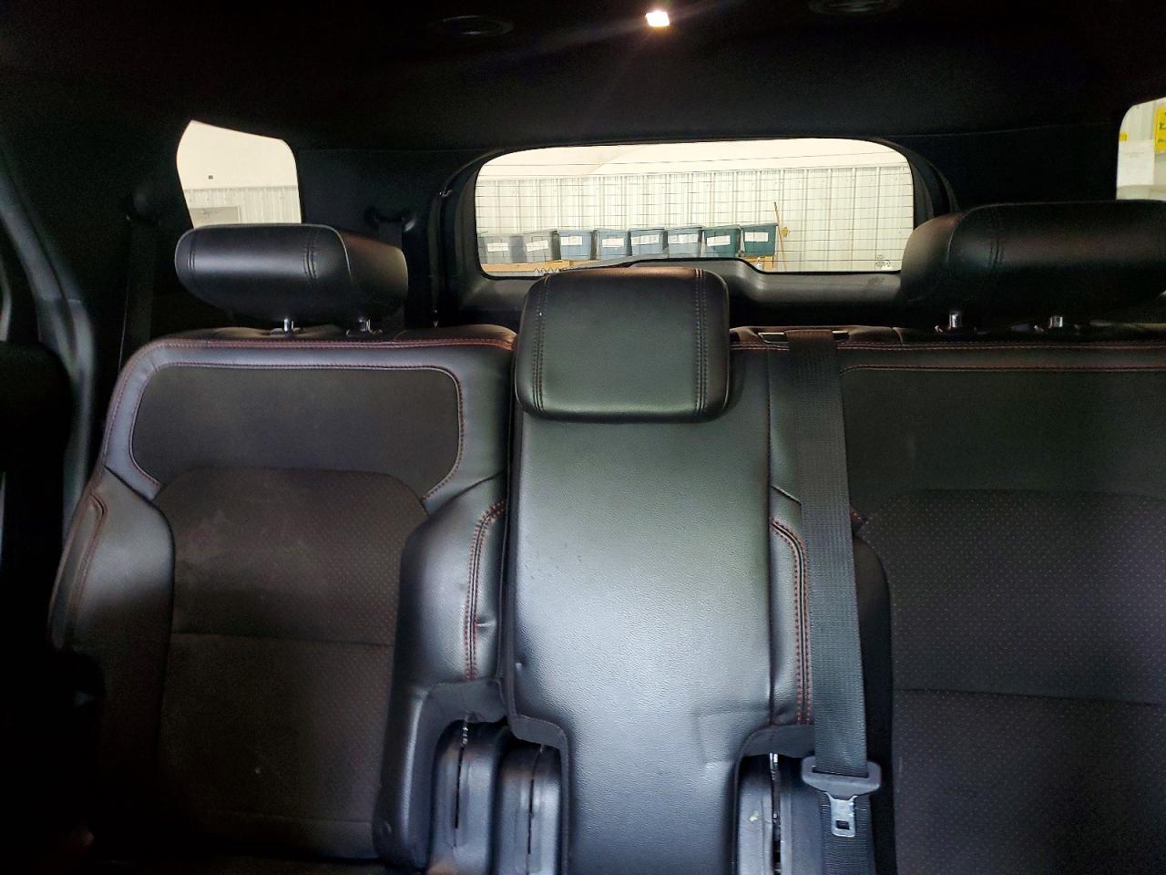 1FM5K8D89JGB01945 · 2018 FORD EXPLORER · 10/13