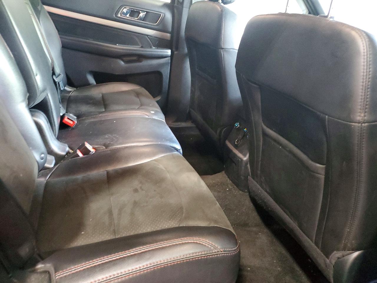 1FM5K8D89JGB01945 · 2018 FORD EXPLORER · 11/13