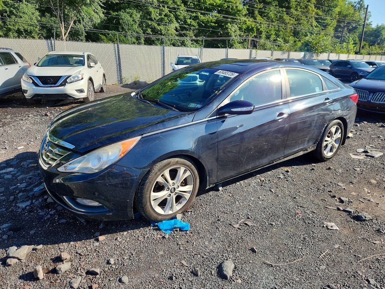 5NPEC4AC8BH119076 · 2011 HYUNDAI SONATA