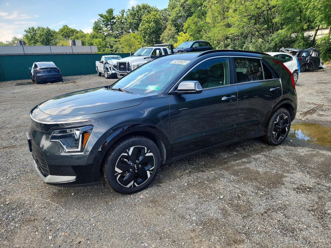 KNDCR3L12P5054986 · 2023 KIA NIRO