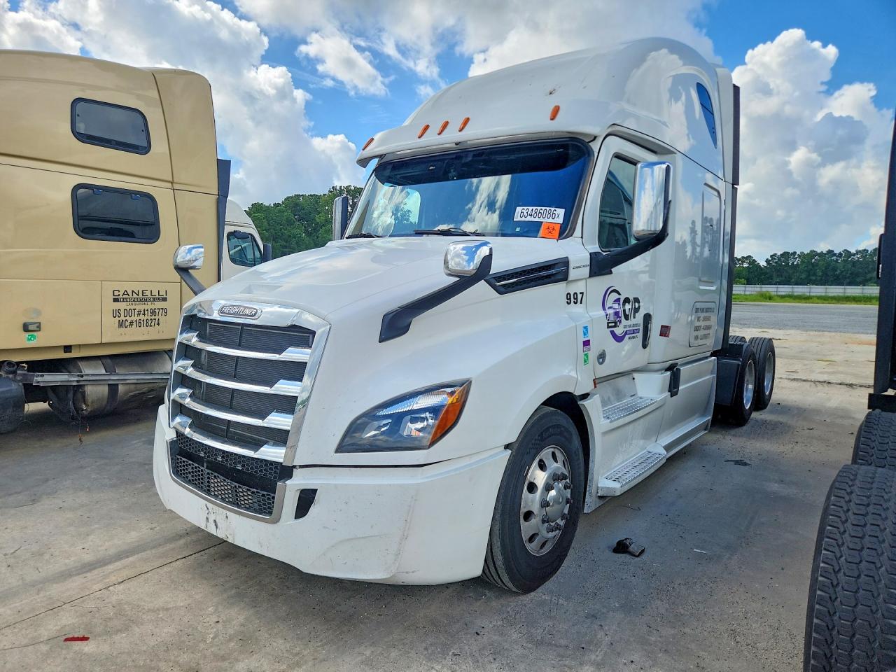 1FUJHHDV3LLKT6977 · 2020 FREIGHTLINER CASCADIA 126