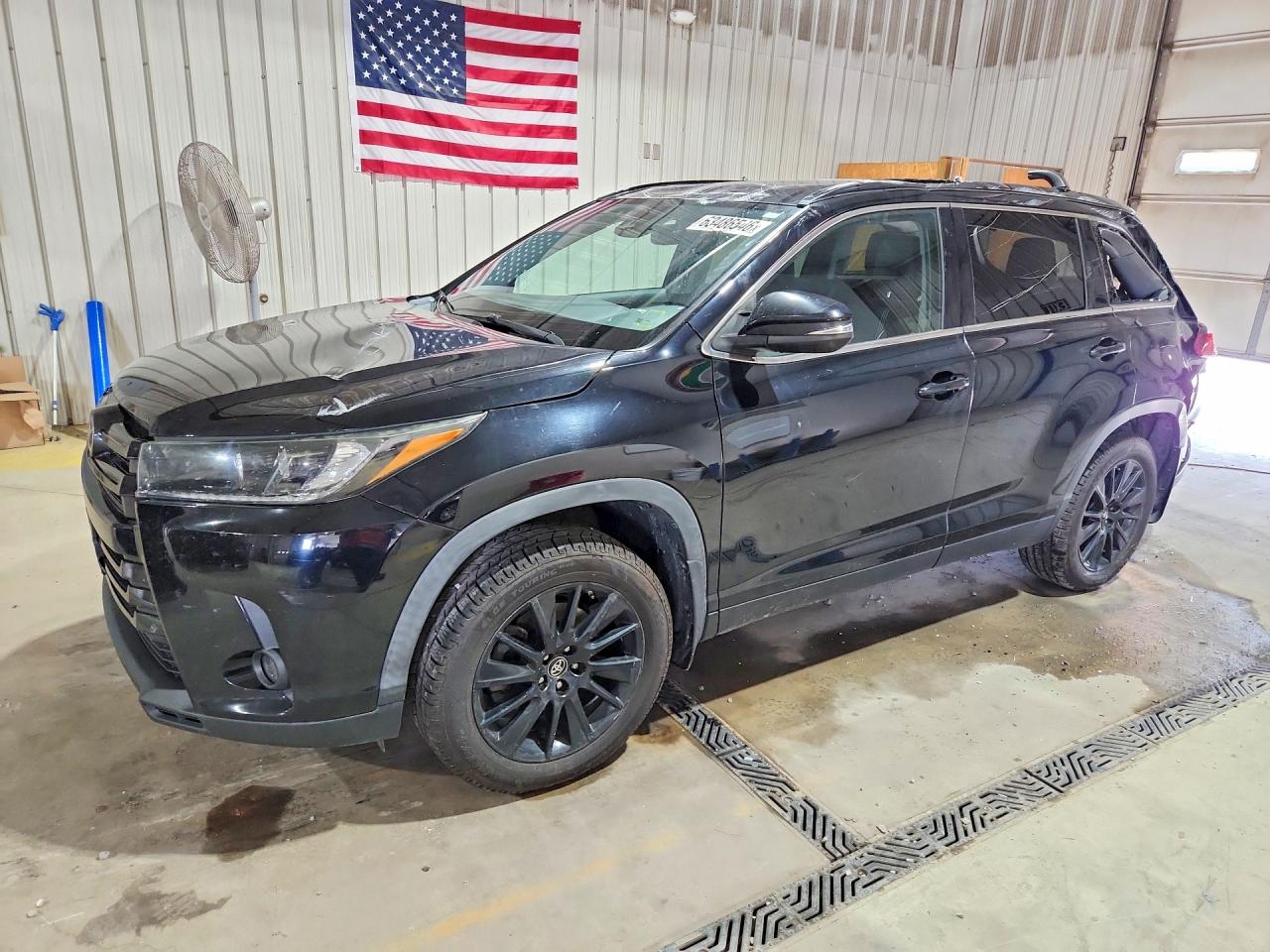 5TDJZRFHXKS734706 · 2019 TOYOTA HIGHLANDER