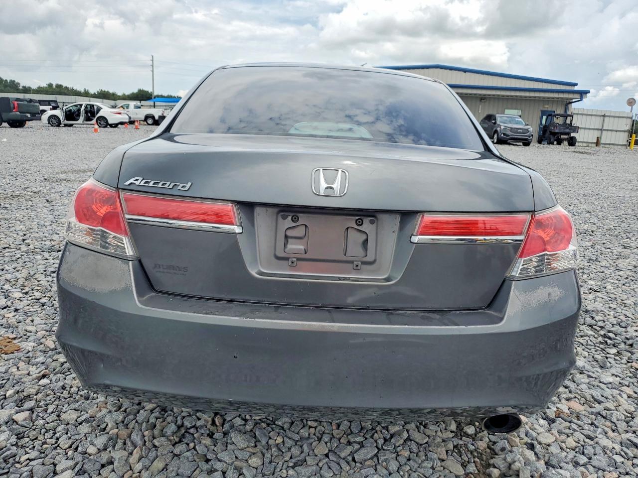 1HGCP2F40BA024134 · 2011 HONDA ACCORD · 6/13