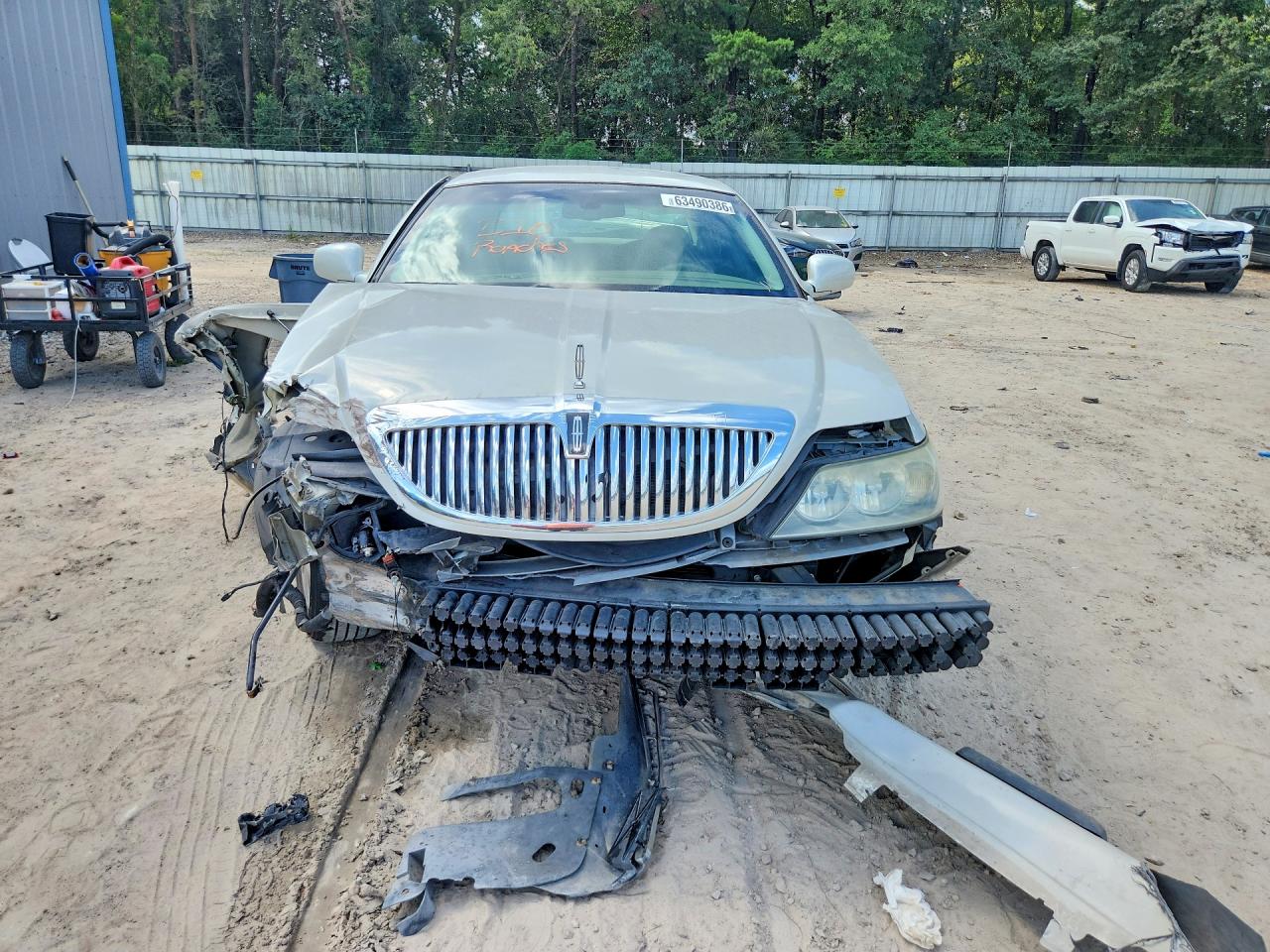 1LNHM81V26Y647408 · 2006 LINCOLN TOWN CAR · 5/12