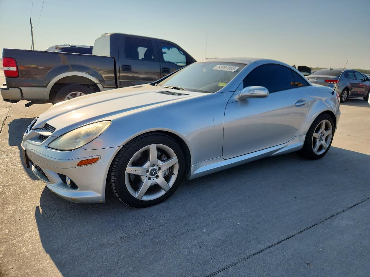 WDBWK56F15F030060 · 2005 MERCEDES-BENZ SLK