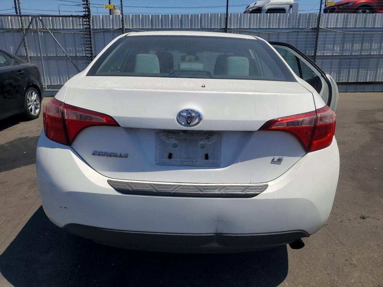 2T1BURHE6JC031083 · 2018 TOYOTA COROLLA · 6/12
