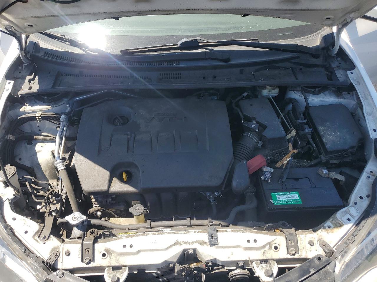 2T1BURHE6JC031083 · 2018 TOYOTA COROLLA · 11/12