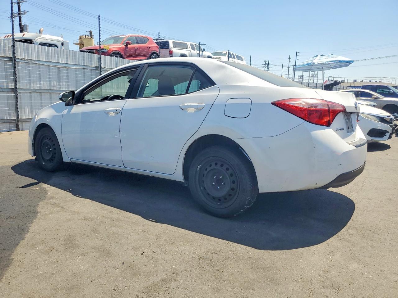 2T1BURHE6JC031083 · 2018 TOYOTA COROLLA · 2/12