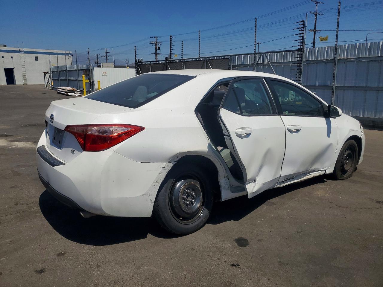 2T1BURHE6JC031083 · 2018 TOYOTA COROLLA · 3/12