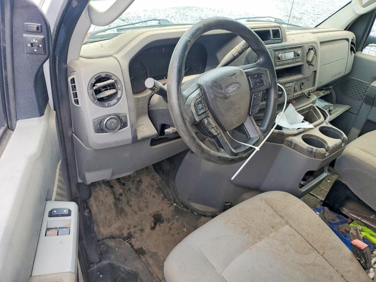 1FDWE3FK6NDC12824 · 2022 FORD ECONOLINE · 8/12