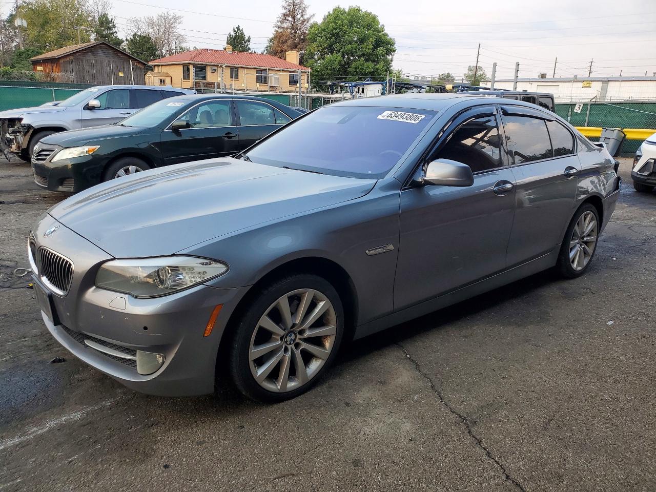 2011 BMW 528