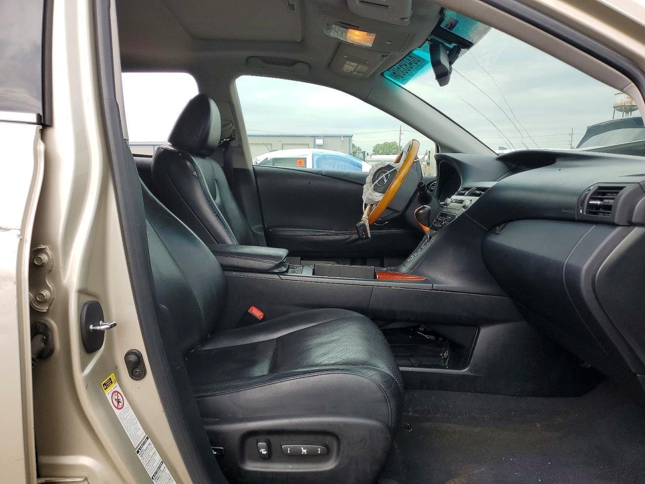 2T2BK1BA4CC132831 · 2012 LEXUS RX · 7/13