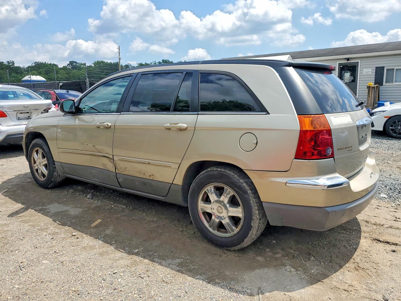 2A4GM68466R744935 · 2006 CHRYSLER PACIFICA · 2/13