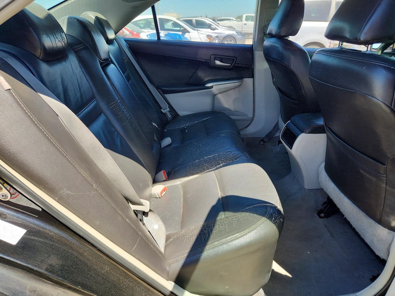 4T1BD1FK7CU028155 · 2012 TOYOTA CAMRY HYBRID · 10/12