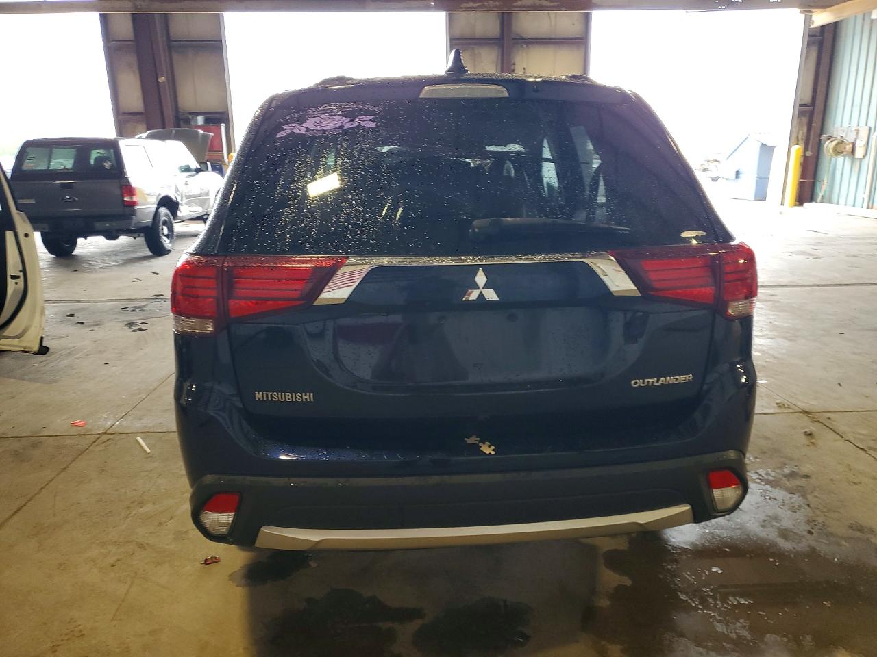 JA4AZ3A39JZ056983 · 2018 MITSUBISHI OUTLANDER · 6/13