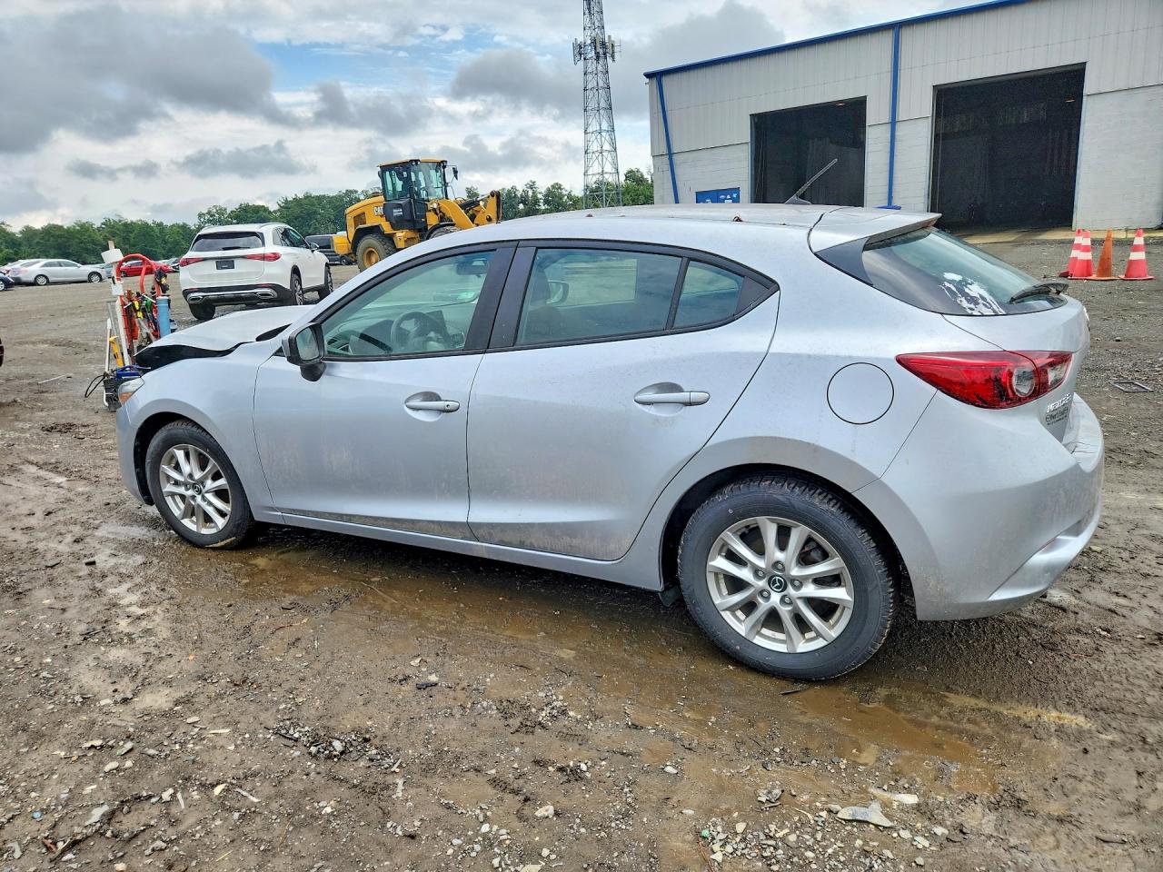 3MZBN1K77JM231354 · 2018 MAZDA 3 · 2/12
