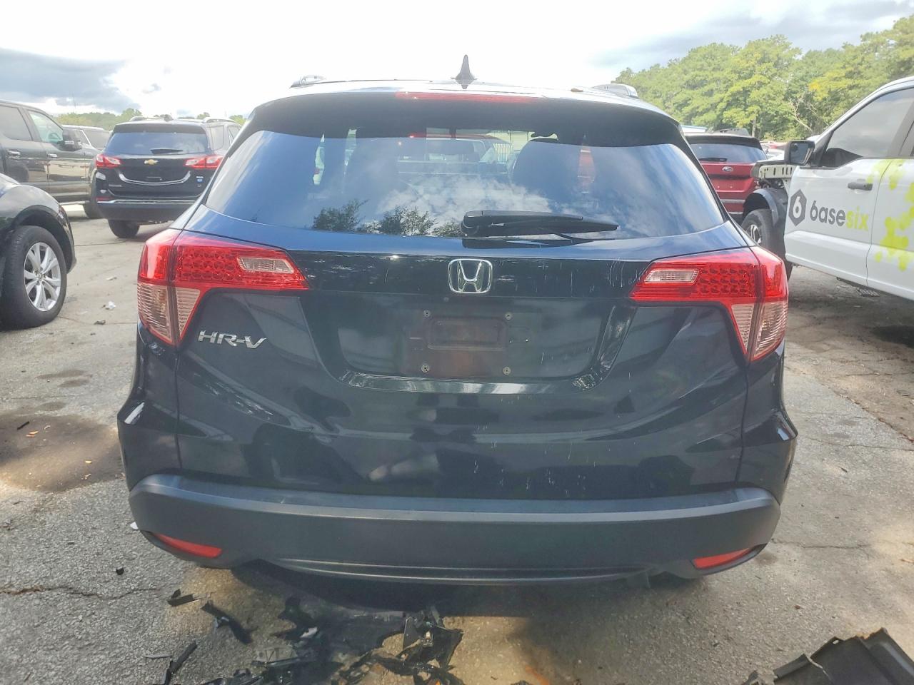 3CZRU5H72HM723247 · 2017 HONDA HR-V · 6/13