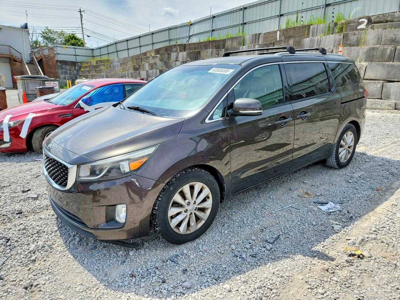 KNDMC5C11G6137501 · 2016 KIA SEDONA