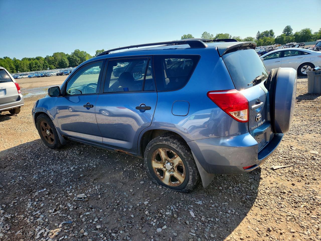 JTMBD33V585143823 · 2008 TOYOTA RAV4 · 2/13