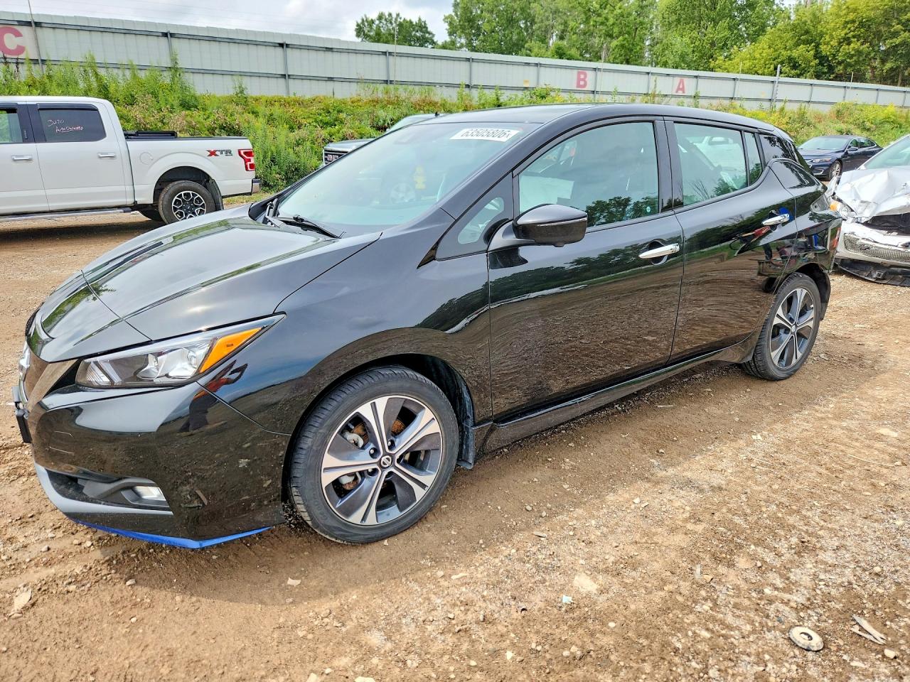 2021 NISSAN LEAF