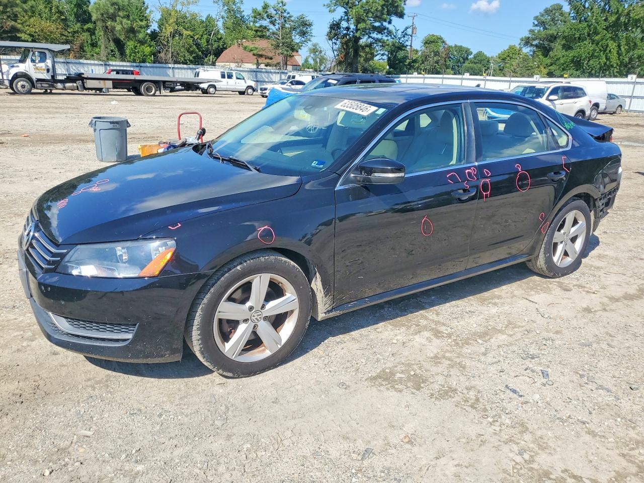 2013 VOLKSWAGEN PASSAT