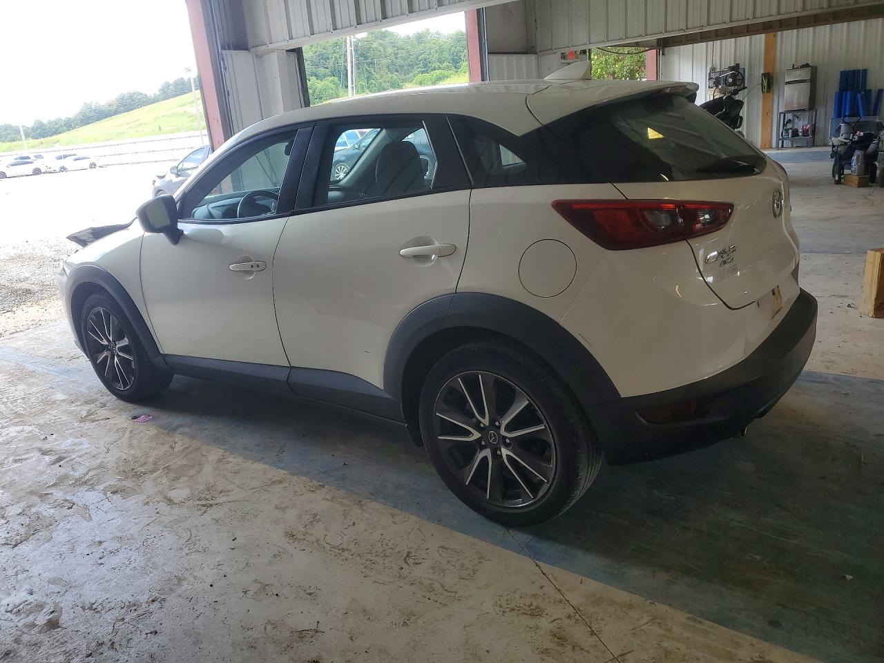 JM1DKFC75H0166601 · 2017 MAZDA CX-3 · 2/12