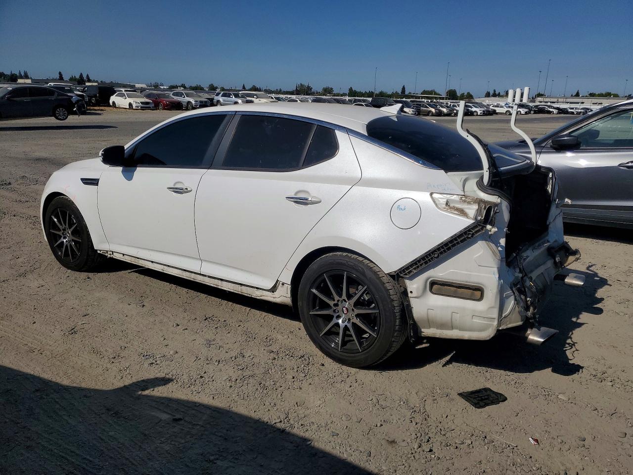 KNAGM4A74F5634121 · 2015 KIA OPTIMA · 2/12
