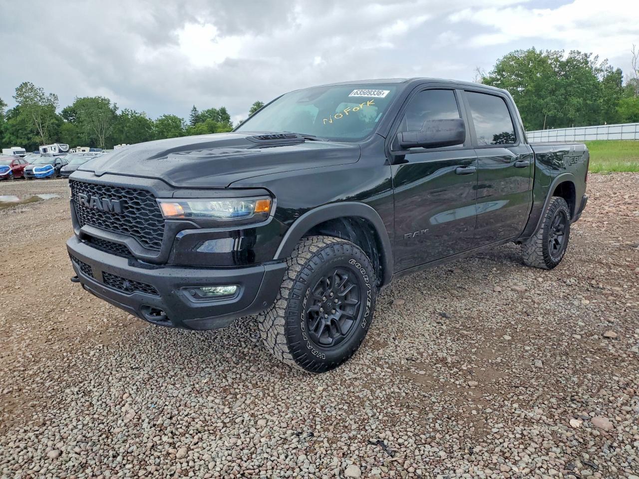 1C6SRFLP4SN606313 · 2025 RAM 1500