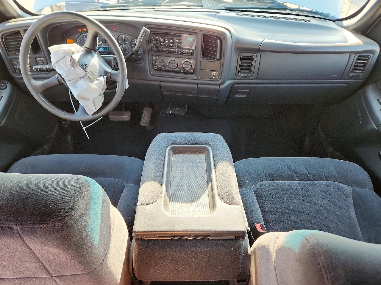 2GCEC19T211120338 · 2001 CHEVROLET SILVERADO · 8/12