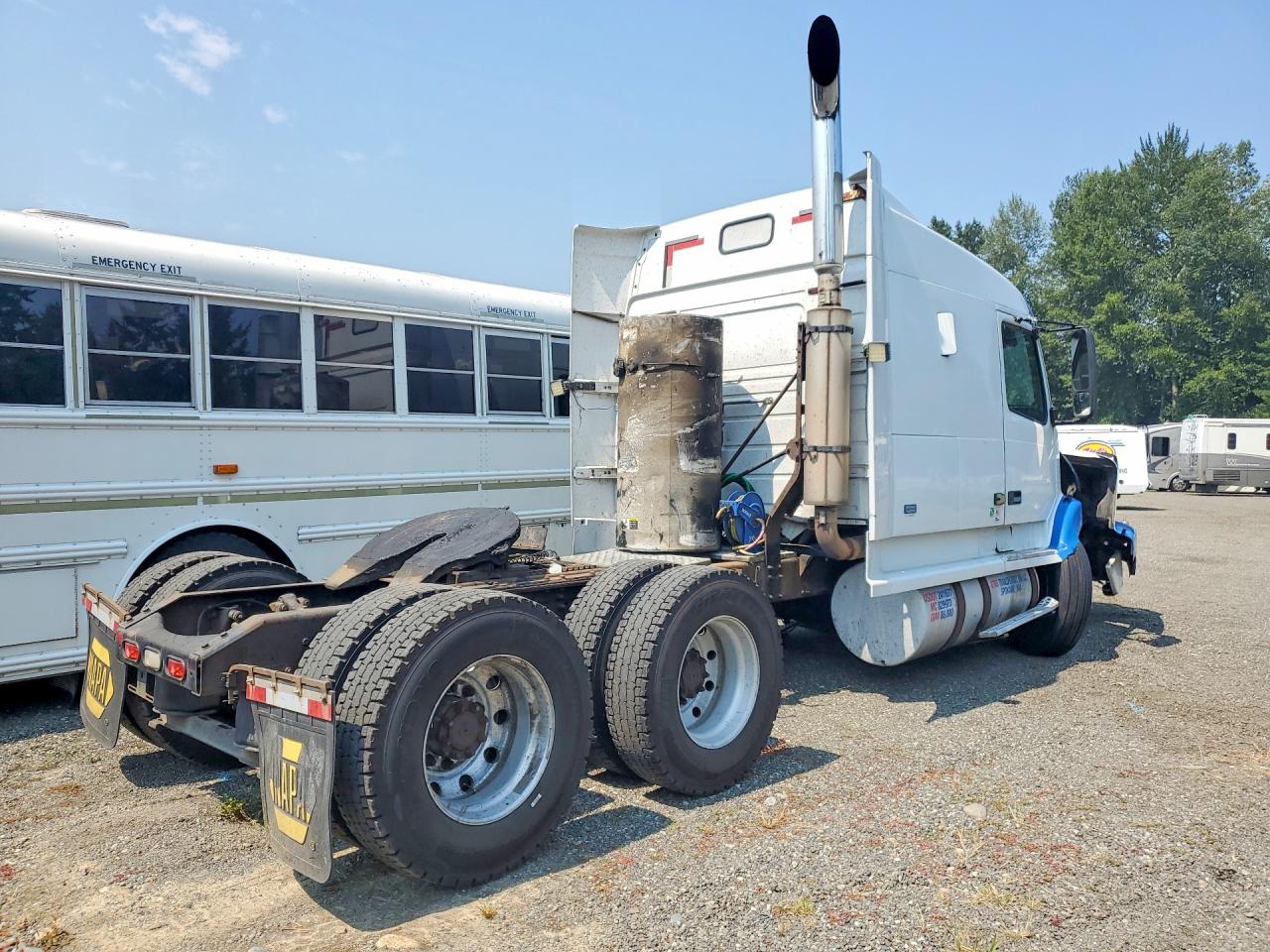 4VG7DERH5WN762400 · 1998 VOLVO VN · 3/14