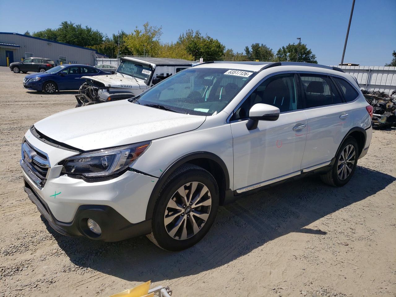 4S4BSETC1J3205456 · 2018 SUBARU OUTBACK